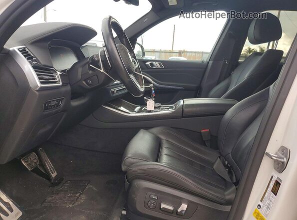 5UXCR4C05LLW63894 2020 BMW X5 White Vista del salpicadero