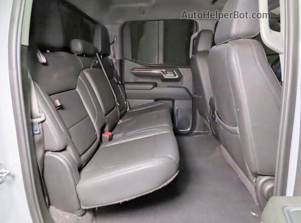 3GCUDFE82RG366901 2024 CHEVROLET ALL MODELS Gray Vista interior delantera