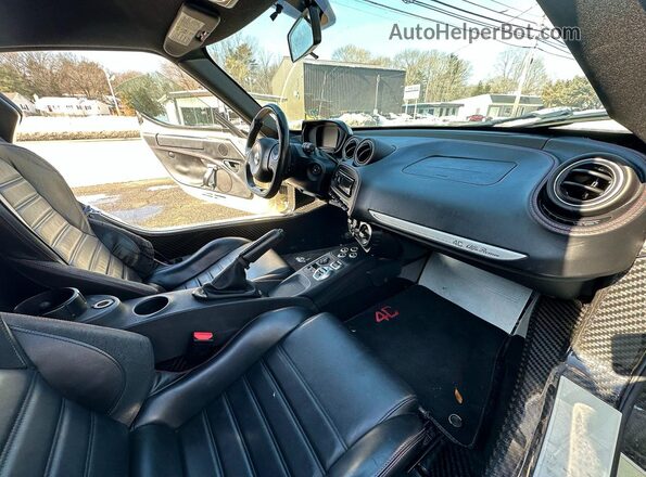 ZARBAAA41GM177436 2016 ALFA ROMEO 4C White Вид ззаду