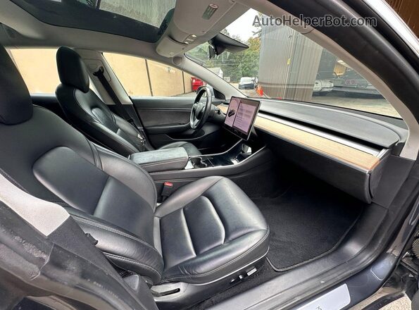 5YJ3E1EB1JF119421 2018 TESLA MODEL Серый Вид сзади
