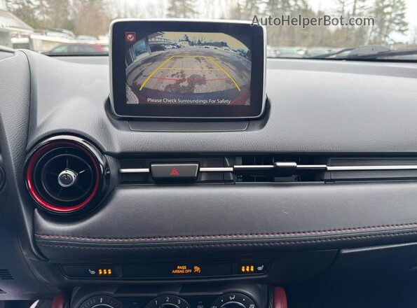 JM1DKBC78G0105203 2016 MAZDA CX-3 Красный Вид задней части салона