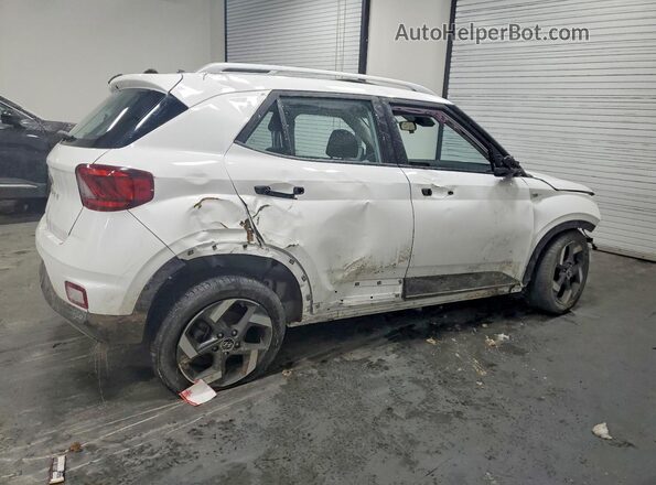 KMHRC8A38SU353034 2025 HYUNDAI VENUE White Przód prawy