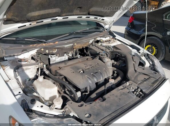 JA32U2FUXHU002666 2017 MITSUBISHI LANCER Белый Вид сзади