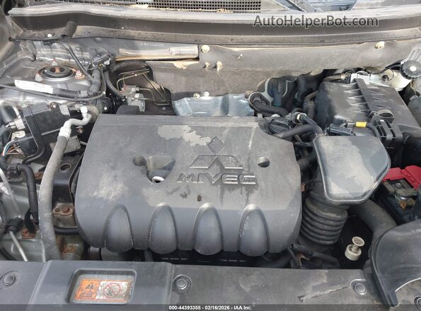 JA4AD3A39HZ060055 2017 MITSUBISHI OUTLANDER Серый Вид сзади