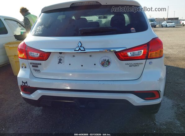 JA4AP3AU3JU016040 2018 MITSUBISHI OUTLANDER SPORT Белый 