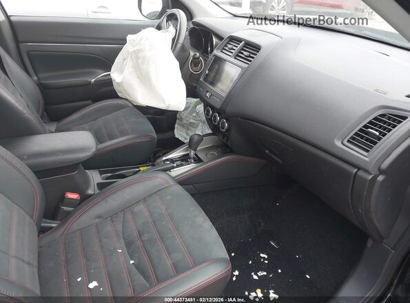 JA4AP3AW5JZ011443 2018 MITSUBISHI OUTLANDER SPORT Черный Вид салона спереди