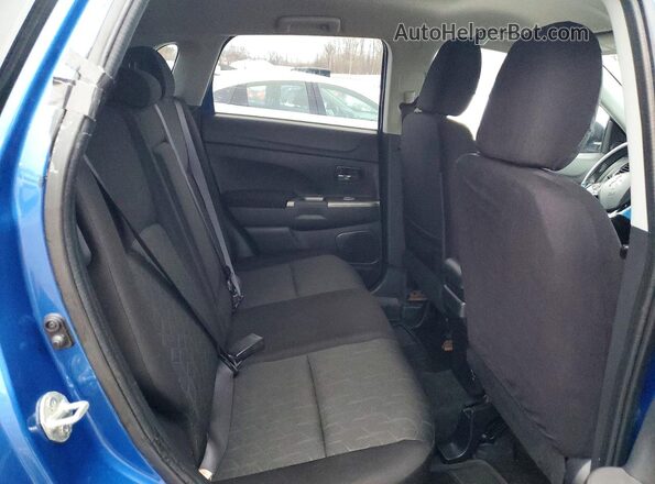 JA4AR3AU8LU024115 2020 MITSUBISHI OUTLANDER Blue Вид задньої частини салону