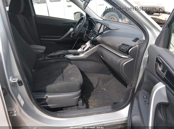 JA4ATUAA2PZ001192 2023 MITSUBISHI ECLIPSE CROSS Серебряный Вид салона спереди
