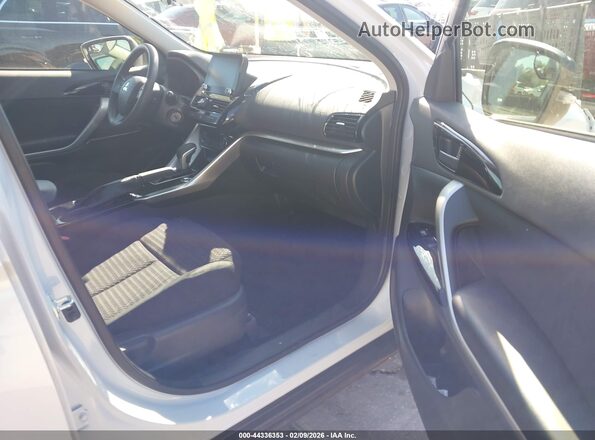 JA4ATVAA1PZ001402 2023 MITSUBISHI ECLIPSE CROSS Белый Вид салона спереди