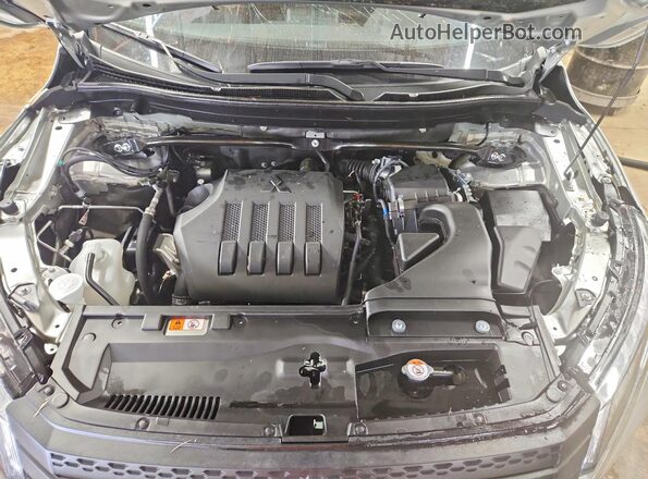 JA4ATWAA0TZ005442 2026 MITSUBISHI ECLIPSE Серебряный Вид задней части салона