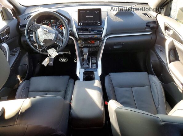 JA4ATWAAXPZ005602 2023 MITSUBISHI ECLIPSE Белый Вид панели приборов