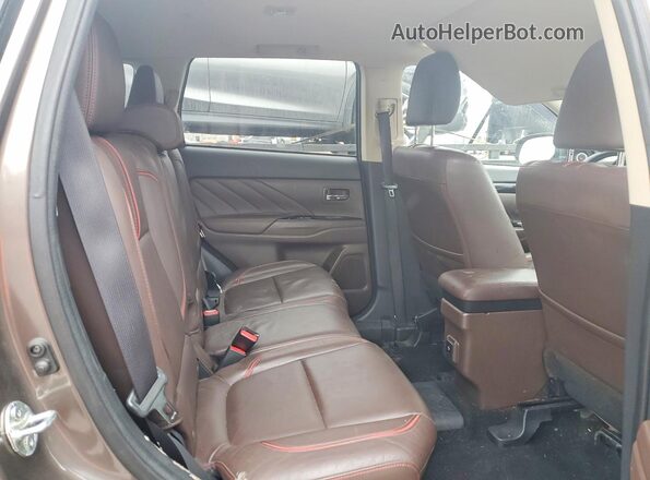 JA4J24A52JZ071160 2018 MITSUBISHI OUTLANDER Серый Вид задней части салона