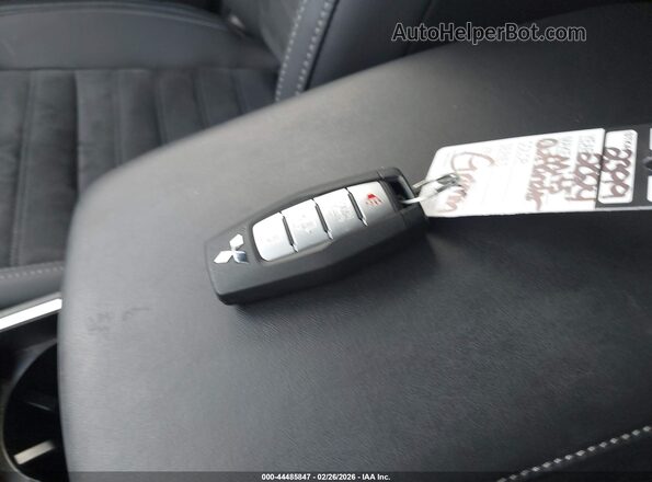 JA4J3VA82RZ006589 2024 MITSUBISHI OUTLANDER Black წინა პანელის ხედი