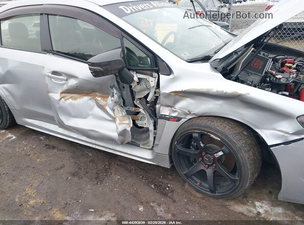 JF1VA2M62H9813205 2017 SUBARU WRX STI Серебряный Вид спереди