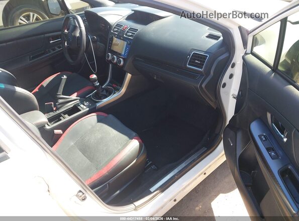 JF1VA2Y68H9840144 2017 SUBARU WRX STI Белый Вид салона спереди