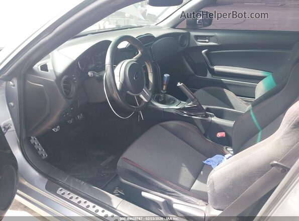JF1ZCAB1XG9604631 2016 SUBARU BRZ Серебряный 