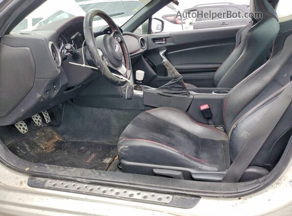 JF1ZCAC12H9603876 2017 SUBARU BRZ Белый Вид салона спереди