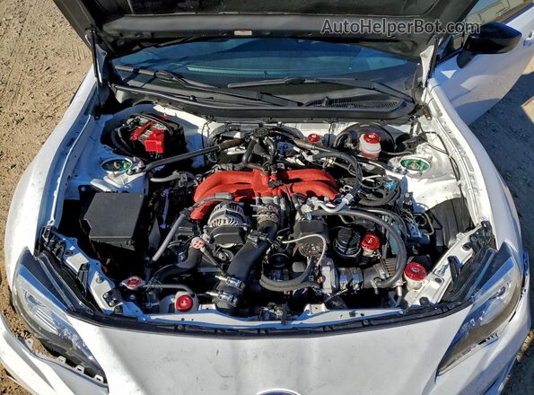 JF1ZCAD12L9700518 2020 SUBARU BRZ White Widok wnętrza z tyłu