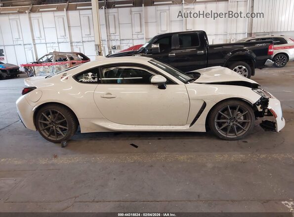 JF1ZDBE12R9702778 2024 SUBARU BRZ Белый Панорамный вид салона 360°
