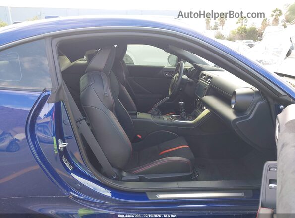 JF1ZDBE15R9702337 2024 SUBARU BRZ Blue Widok wnętrza z przodu