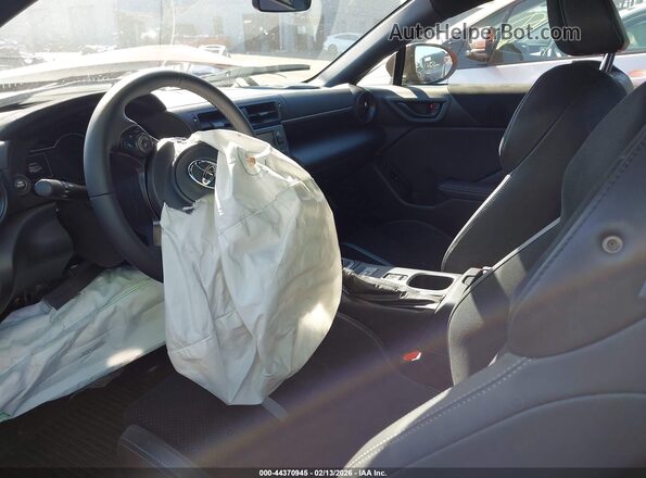 JF1ZNBE13S8756583 2025 TOYOTA GR86 Красный 