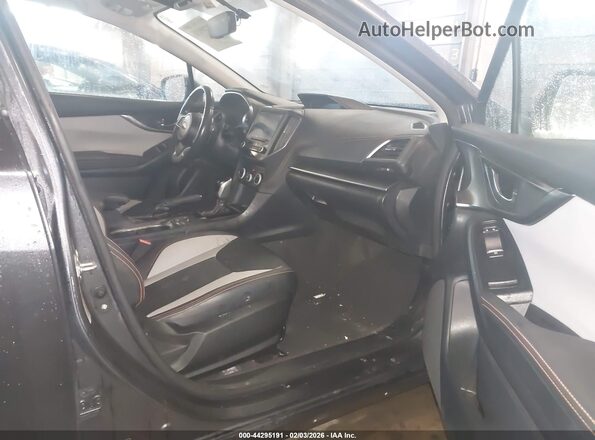 JF2GTAJC2JH283784 2018 SUBARU CROSSTREK Black Widok wnętrza z przodu