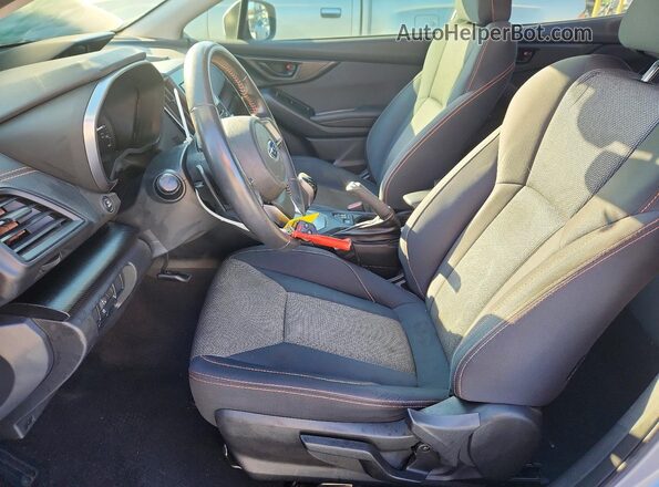 JF2GTAPC6L8278159 2020 SUBARU CROSSTREK Серебряный Вид салона спереди