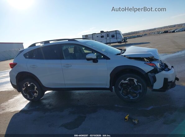 JF2GTHNC3N8210416 2022 SUBARU CROSSTREK Белый Вид задней части салона