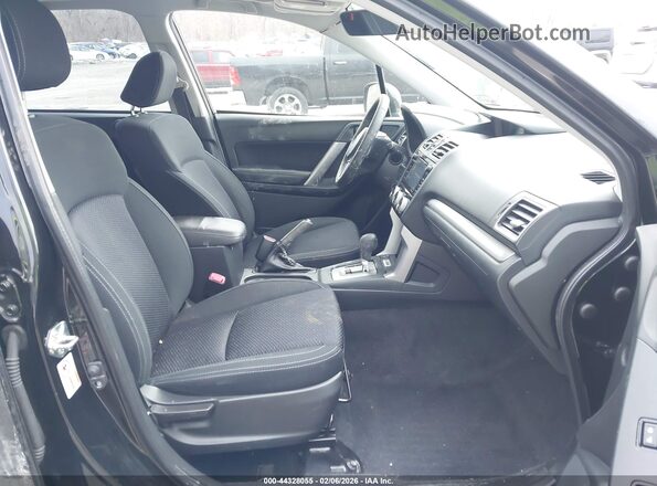 JF2SJAEC4JH466209 2018 SUBARU FORESTER 2.5 Черный Вид салона спереди
