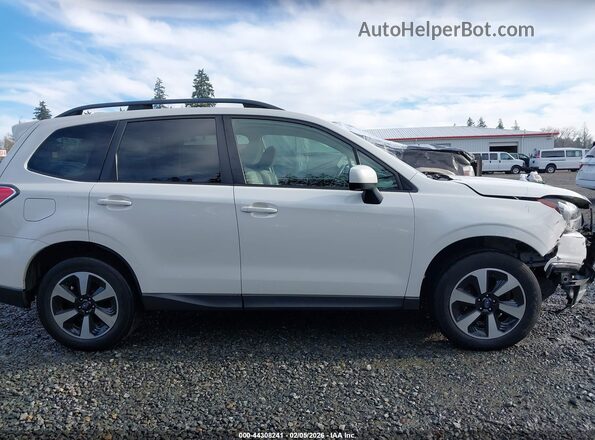 JF2SJAEC7HH479322 2017 SUBARU FORESTER 2.5 Белый Панорамный вид салона 360°