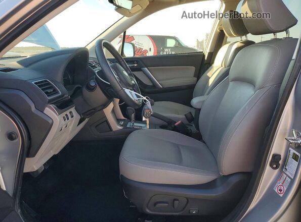 JF2SJAJC6JH456108 2018 SUBARU FORESTER 2.5 Серебряный Вид салона спереди