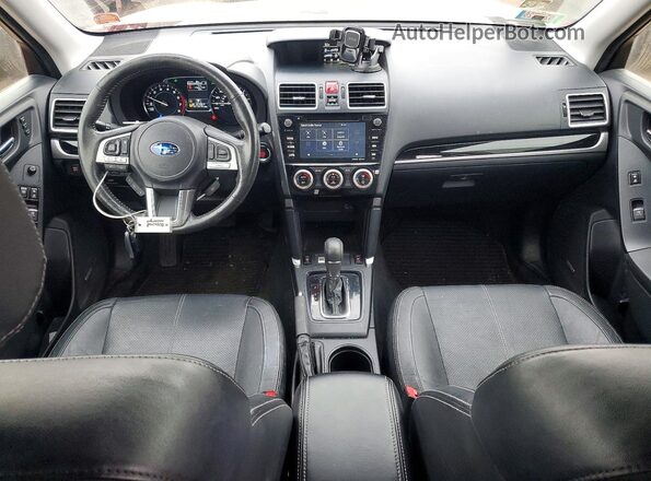 JF2SJATC0HH401824 2017 SUBARU FORESTER 2.5I TO Красный Вид панели приборов