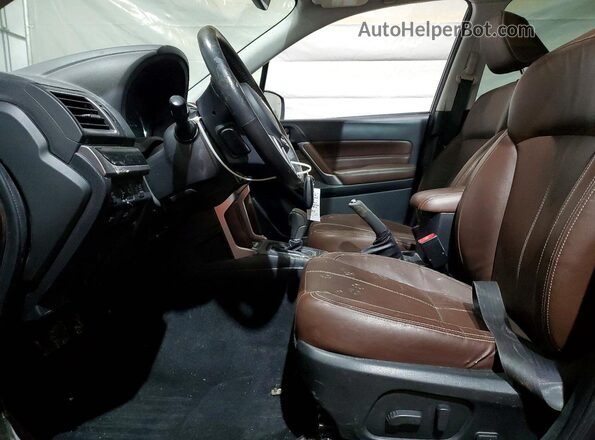 JF2SJAWC2HH809981 2017 SUBARU FORESTER Черный Вид салона спереди