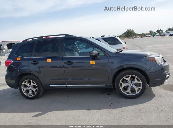 JF2SJAWC5JH578306 2018 SUBARU FORESTER Серый Вид задней части салона