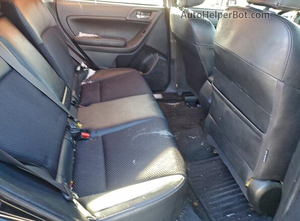 JF2SJGEC4HH479040 2017 SUBARU FORESTER2. Black Vista interior trasera