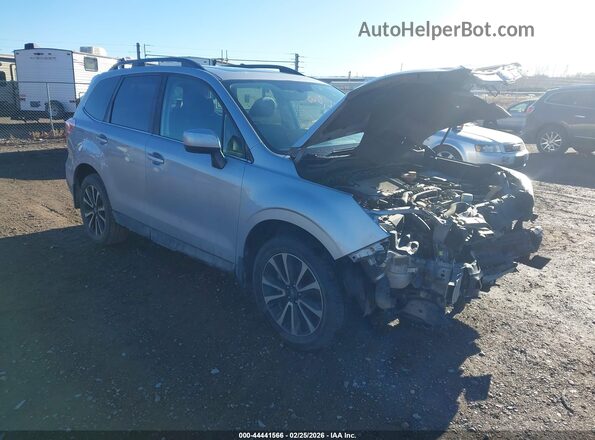 JF2SJGEC6HH487642 2017 SUBARU FORESTER2. Silver Delantero derecho