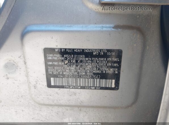JF2SJGEC6HH487642 2017 SUBARU FORESTER2. Silver Vista del compartimento del motor