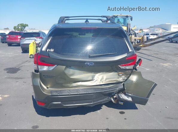 JF2SKAJC5RH511933 2024 SUBARU FORESTER Зеленый 