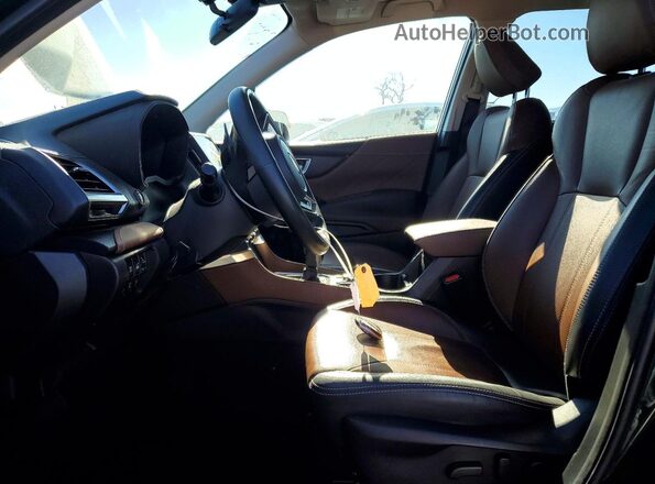 JF2SKAMC0RH480666 2024 SUBARU FORESTER Зеленый Вид салона спереди