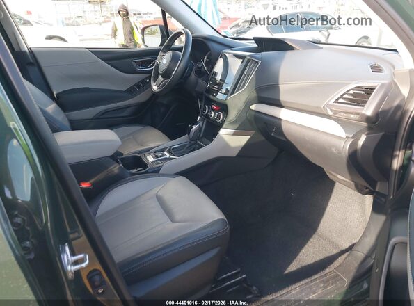 JF2SKAPC0NH519164 2022 SUBARU FORESTER Зеленый Вид салона спереди