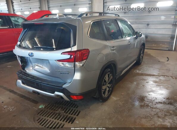 JF2SKAWCXKH550550 2019 SUBARU FORESTER Серебряный Задняя правая четверть