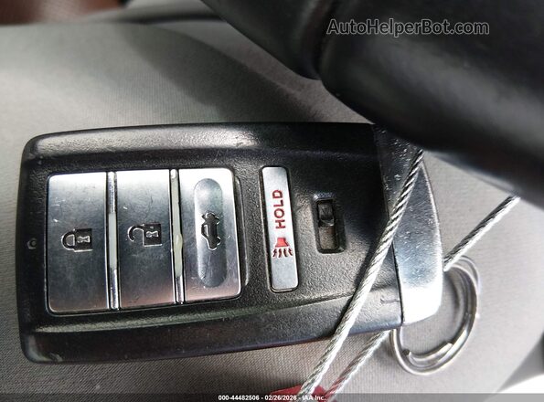 JH4KC1F57JC001637 2018 ACURA RLX Белый Вид панели приборов
