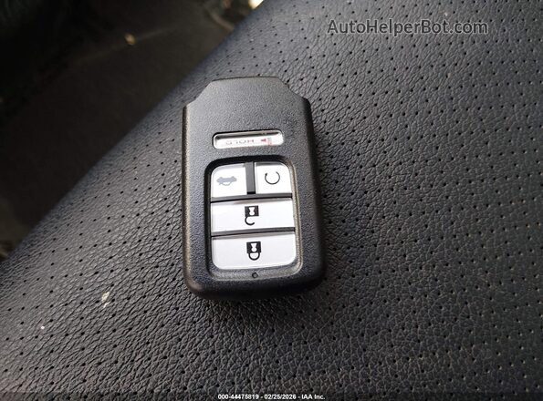 JHMCR6F56HC005382 2017 HONDA ACCORD HYBRID Белый Вид панели приборов