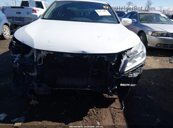 JHMCR6F56HC005382 2017 HONDA ACCORD HYBRID Белый Вид задней части салона
