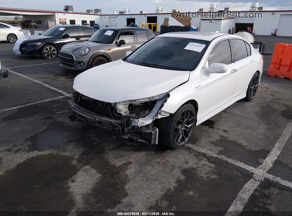 JHMCR6F75HC028296 2017 HONDA ACCORD HYBRID Белый Передняя левая четверть