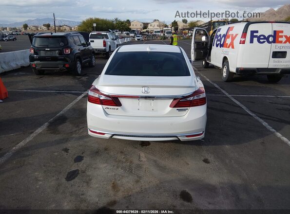 JHMCR6F75HC028296 2017 HONDA ACCORD HYBRID Белый 
