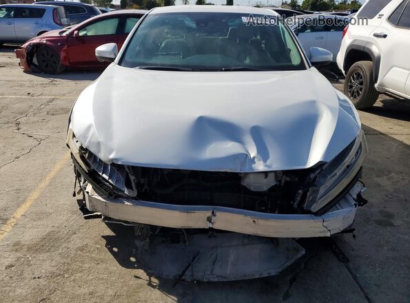 JHMZC5F15JC008802 2018 HONDA CLARITY White Widok z przodu