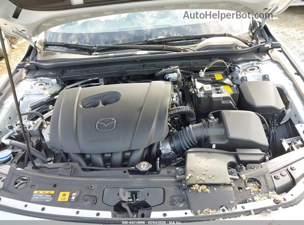 JM1BPABL6T1851669 2026 MAZDA 3 Кремовый Вид сзади