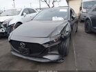 2019 Mazda Mazda3   Серый vin: JM1BPAJM0K1133320