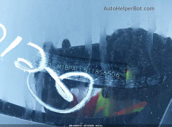 JM1BPALL5T1856506 2026 MAZDA 3 Серый 